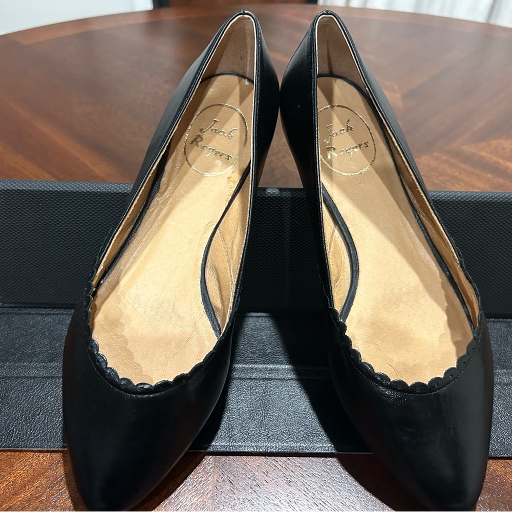 Jack Rogers Black Leather Scalloped flats